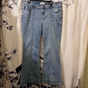 Lane Bryant Light Wash Flex Magic Waistband Plus Size Stretch Flare Jeans